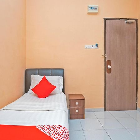 Sz Hotel Lumut Dış mekan fotoğraf