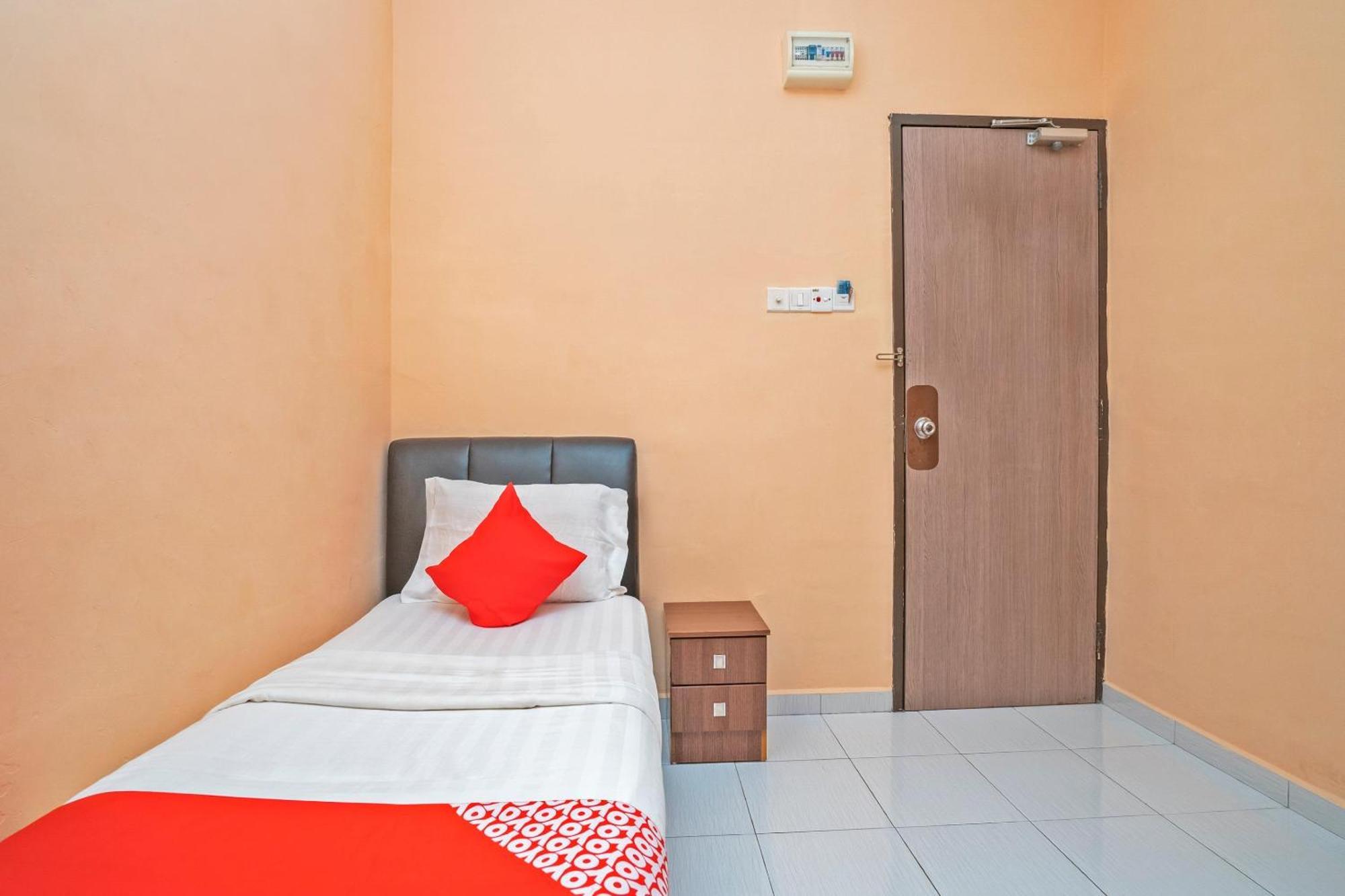 Sz Hotel Lumut Dış mekan fotoğraf