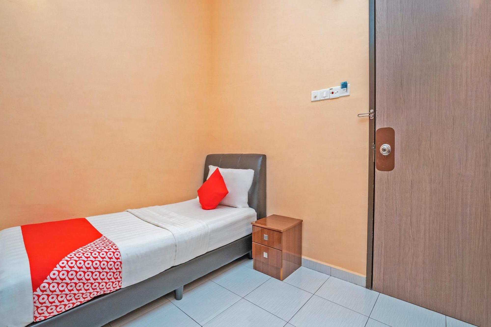 Sz Hotel Lumut Dış mekan fotoğraf