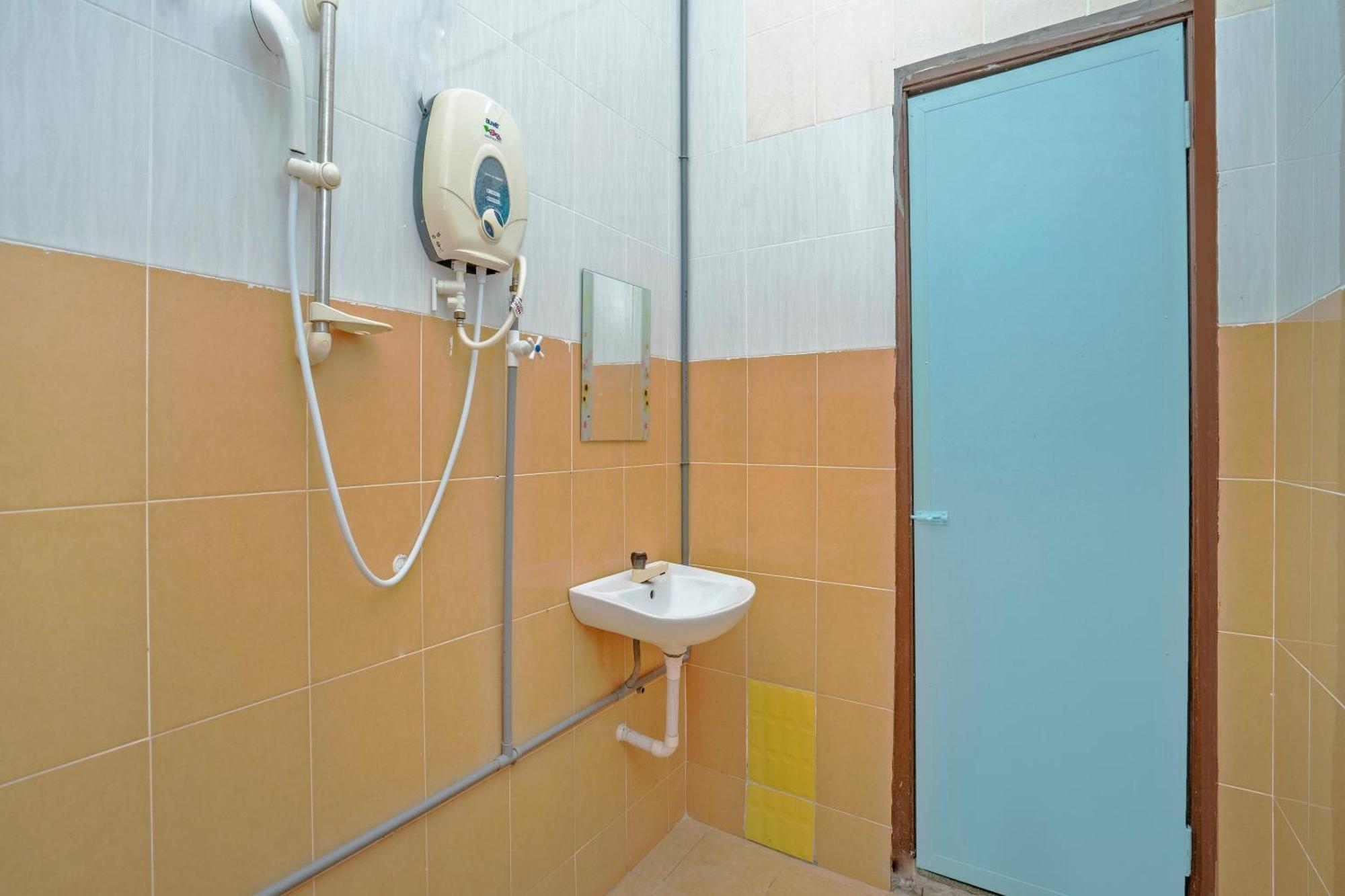 Sz Hotel Lumut Dış mekan fotoğraf